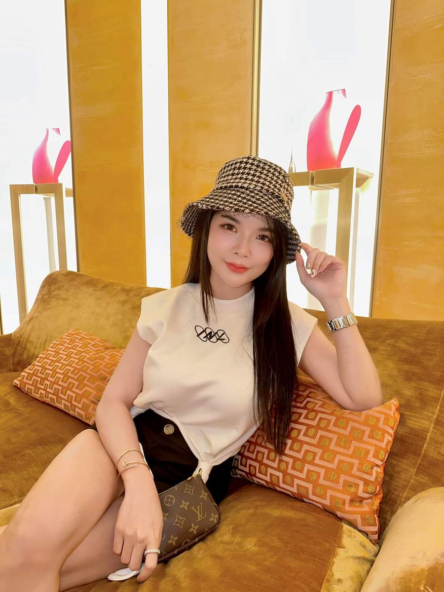 Apinya199x's tweet photo. ..N #bwc #bwc4asians #dumb #slut #slave #hotasiangirls #asiangirls #hotasianchicks #retweet #cumtribute #cumslut #cumrag #cocktribute #bbc https://t.co/dNJTgSf7tI