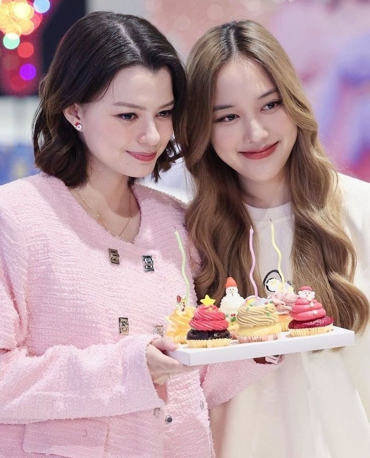 itssarobec's tweet photo. pfreen's birthday greetings/wishes for becbec all over the years - a thread ; https://t.co/MZ9gslP0nr