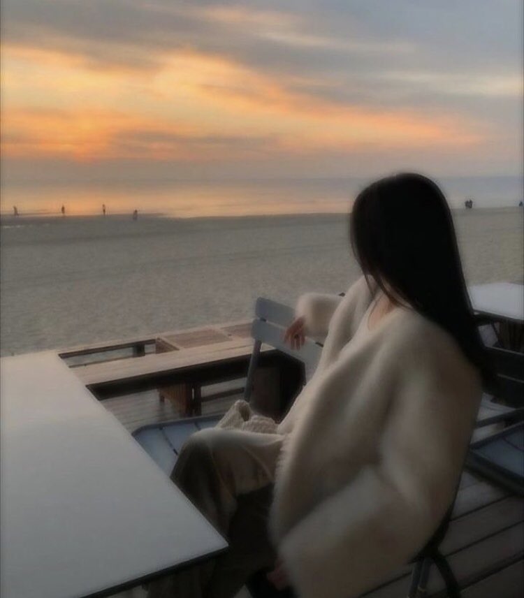 ...

Elinden gelen, her şeyi yapıp güzeleştiremediğin yerleri terk etmek seni kötü biri yapmaz.. 

#HuzurluAkşamlar ☕️💫