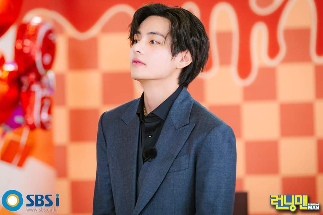 ThaoCookies's tweet photo. Anh ta đẹp điên 
#taehyung #BTS #btsofficialbighit @BTS_twt https://t.co/iqs0WUcSuC