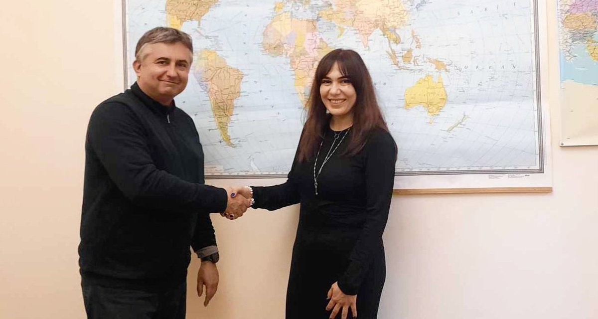 JafarovaEsmira's tweet photo. It's great to meet and have a lively discussion on regional geopolitics with #old but #goldfriends @Attila20165 @MCC_Budapest 
@TheGCSP_ITC19 https://t.co/C1nAjeMhOA