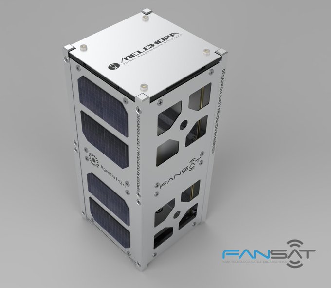 Presentes en #COP28UAE  , junto a la delegacion de #ARGENTINA.Presentamos la tecnologia de #MELCHORA - NanoSatelite IOT desarrollado en #MISIONES en <a href="/fansatargentina/">Fabrica Argentina de NanoSatelites IOT</a> <a href="/faniotargentina/">FanIOT Argentina</a>
para medir las absorciones de #CO2 en la Selva Misionera.🛰️