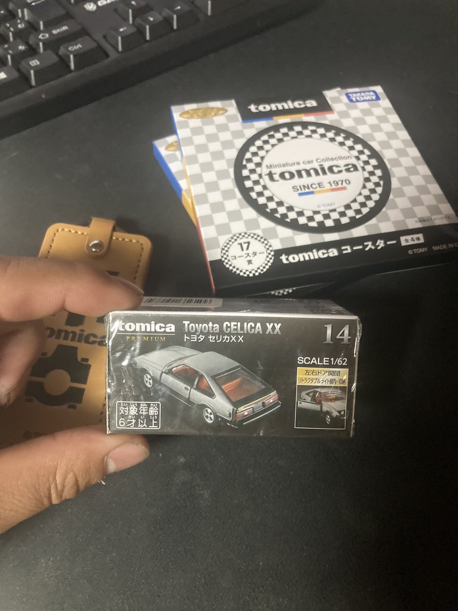 KronosK_cf3's tweet photo. セブンでやってるやつミニカーぜんぜん当たらんからって諦めて帰ろうとしたら下の段に元祖スープラの遺伝子でもあるセリカXX売ってたから買って満足した！！ https://t.co/VFYXnIdbe6