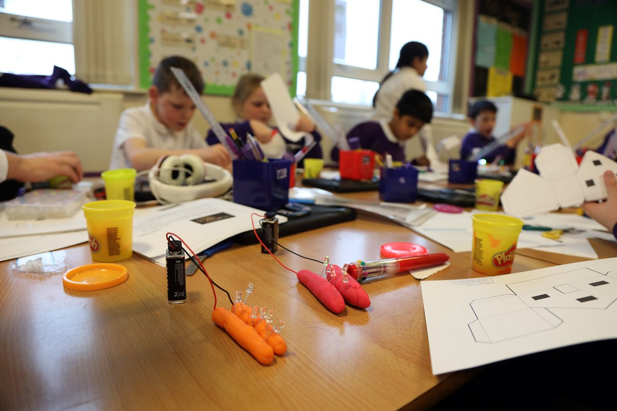 System Science Edu (@systemscienceed) on Twitter photo Year 4 pupils at <a href="/sandbrookcps/">Sandbrook CPS</a> have just finished their electrical module and have worked with System Science to provide further learning about circuits.
The pupils created electrical games, houses and lighting. 😀
#watergrovetrust #SystemScience Year 4 pupils at <a href="/sandbrookcps/">Sandbrook CPS</a> have just finished their electrical module and have worked with System Science to provide further learning about circuits.
The pupils created electrical games, houses and lighting. 😀
#watergrovetrust #SystemScience