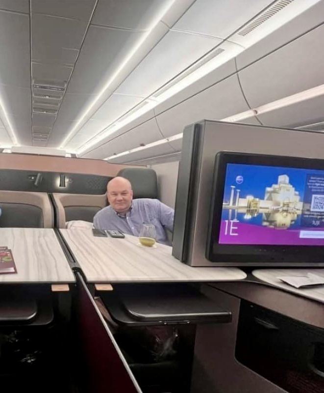 So <a href="/GWRHelp/">GWR</a> whilst your customers have to suffer like this at Reading station with no train service vm.tiktok.com/ZGeRfXSSF/ your md boasts about travelling to Australia in First Class. Wouldn’t he be better off trying to sort out the mess that his company is in? #noshame