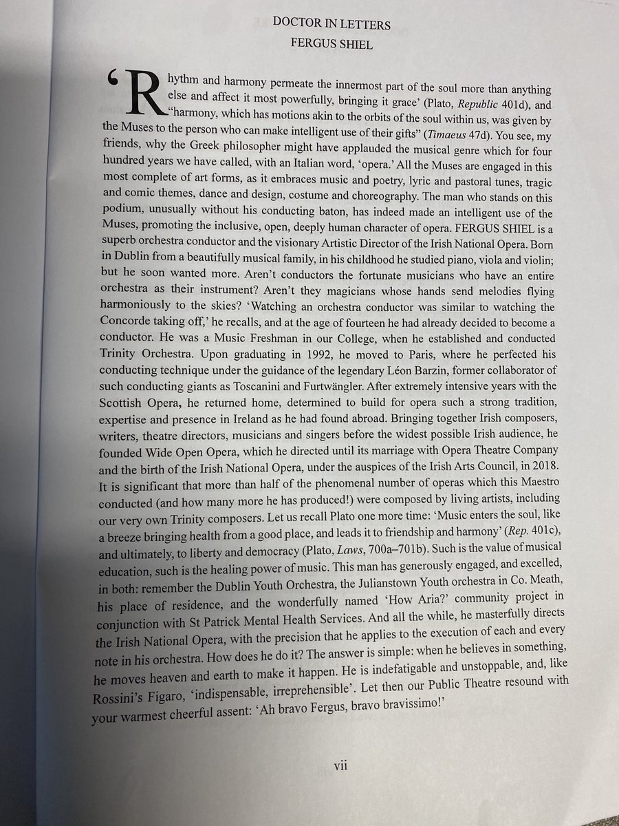 The beautiful speech in Latin & English our Orator Publicus Prof. Anna Chahoud, recited on the occassion of the award of Doctor in Letter to @fergussheil @tcddublin @tcdalumni