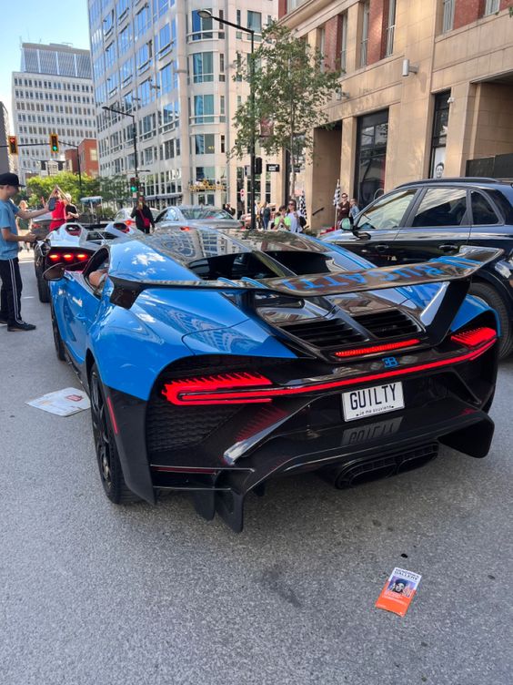 UpRevAutomotive's tweet photo. 1 of 60 Agile Blue 2021 Bugatti Chiron 💙 https://t.co/DwFJiTq0r6