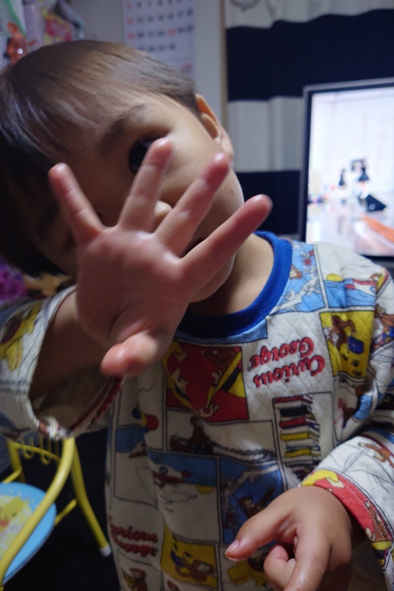 宮崎に行ってきました(*^^*)
帰りの飛行機の中でいぶたん可愛い♥️可愛いしてくれたお姉さん方はアイドルでした❤
フォロワーの皆さんは応援必須でお願いします❤
神対応過ぎるお姉さん達❤YouTube見まくりますね❤
 #ヒュースパ