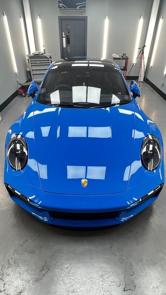 UpRevAutomotive's tweet photo. Porsche 911 Carrera 4 GTS 💙 https://t.co/WGJeKue4hD