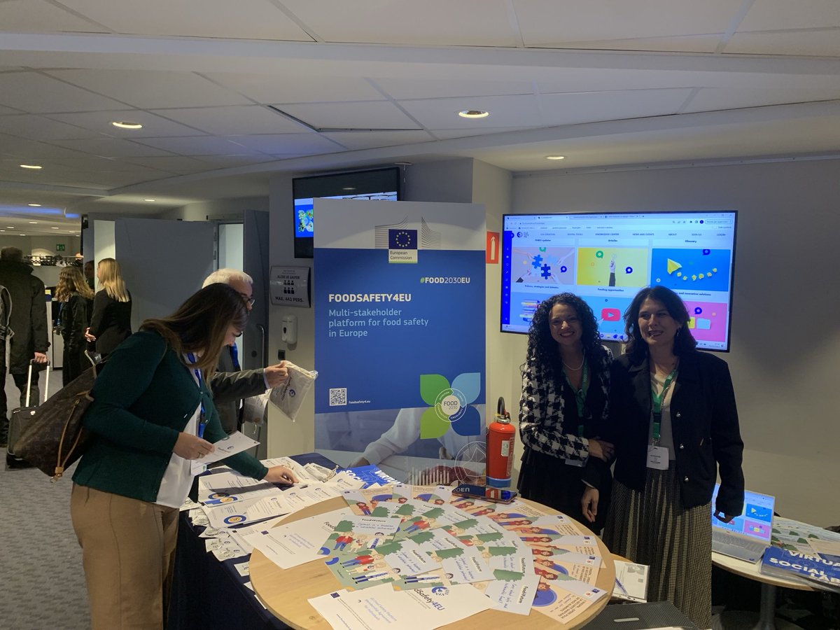 Stef Bronzwaer @EFSA_EU (@sbronzwaer) on Twitter photo How could there be the #food2030 conference without Veronica and Nunzia dei โฆ<a href="/fs4eu/">FoodSafety4EU</a>โฉ How could there be the #food2030 conference without Veronica and Nunzia dei โฆ<a href="/fs4eu/">FoodSafety4EU</a>โฉ