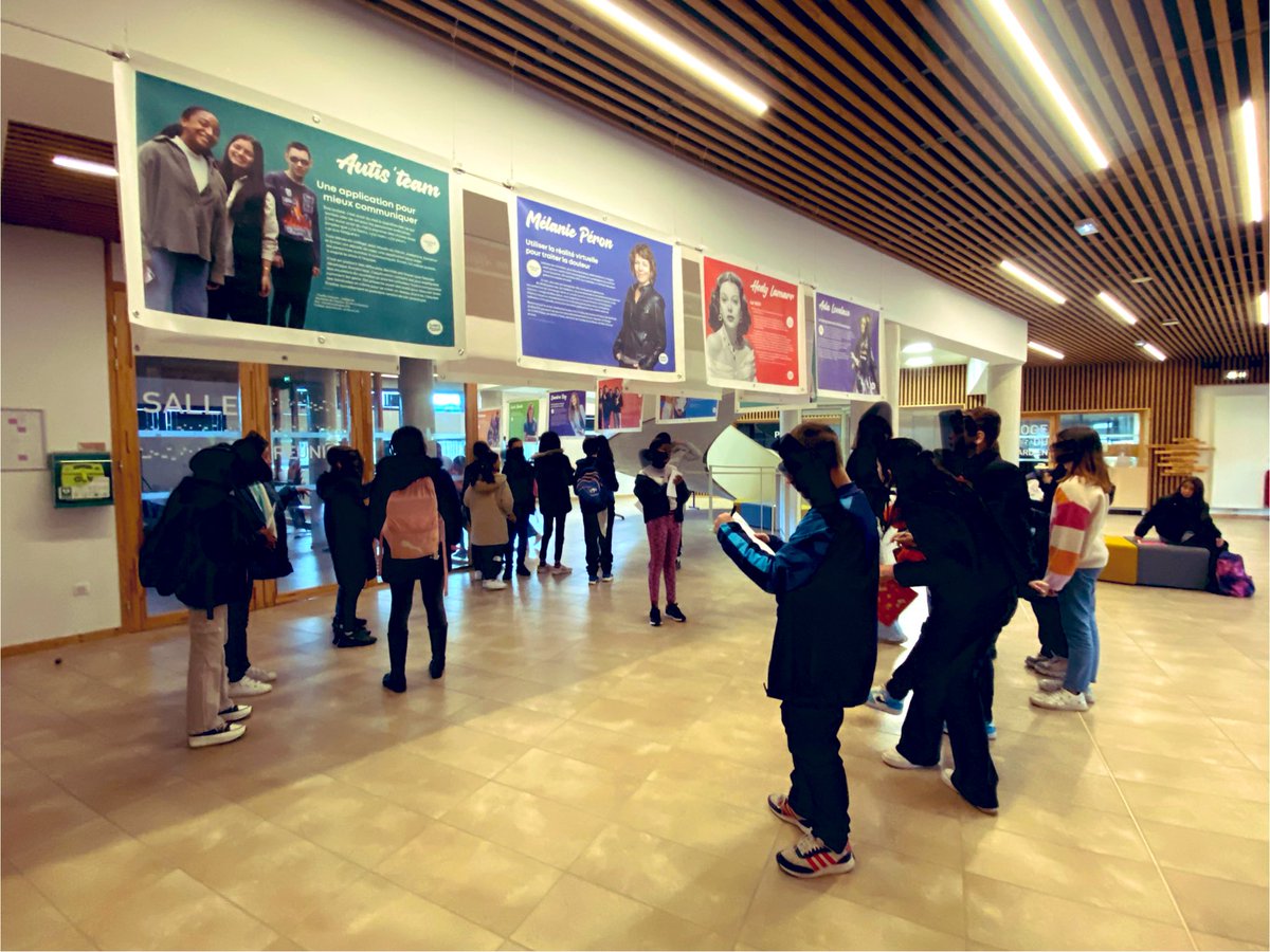 Scalley_1's tweet photo. Dans le cadre de l #egalitéfillesgarçons l’exposition #sciencefactor est exposée dans le hall du collège pour mettre à l’honneur des femmes  scientifiques d’hier et d’aujourd’hui🔽
Au grès des rotations, nos élèves les découvrent sauf bien évidemment Ada Lovelace!
@Dsden30 https://t.co/EKFQ7EdSro