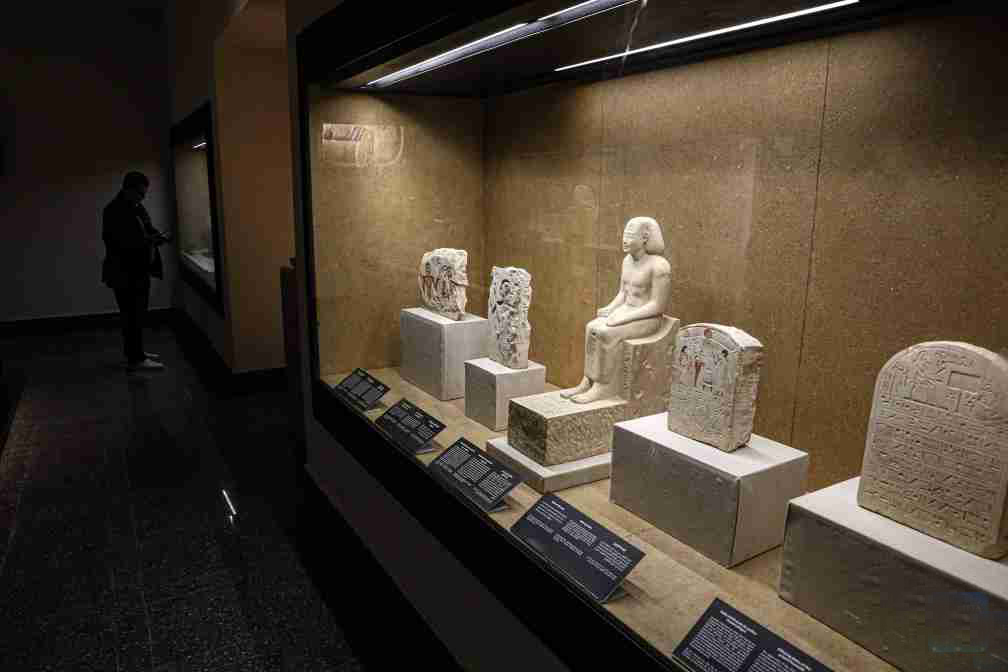 thandojo's tweet image. #Egypt's #Imhotep #Museum at Saqqara necropolis reopens after renovation
Named after Imhotep, an architect and a minister to Djoser, the 2nd king of Egypt's 3rd dynasty, the museum houses 286 artifacts in six halls, in addition to about 70 artifacts on temporary display