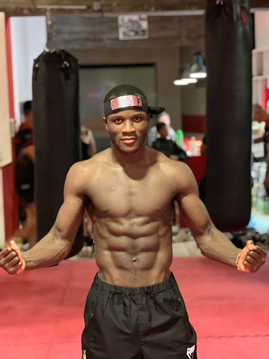 Fin du camp d’entraînement place à la fight week 😤
#andthenew🤴🏿