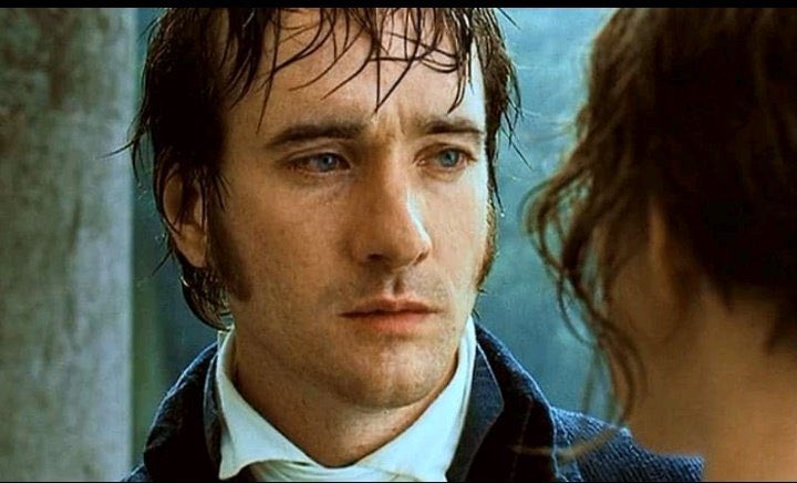 وبأبتسامة صغيرة،  قالوا عنك شديد اليأس،  عجبا!!! ألايطربون على احزاني!!!
  ثم ان الشتاء هذا العام يقرص بمخالب لامعة.. .