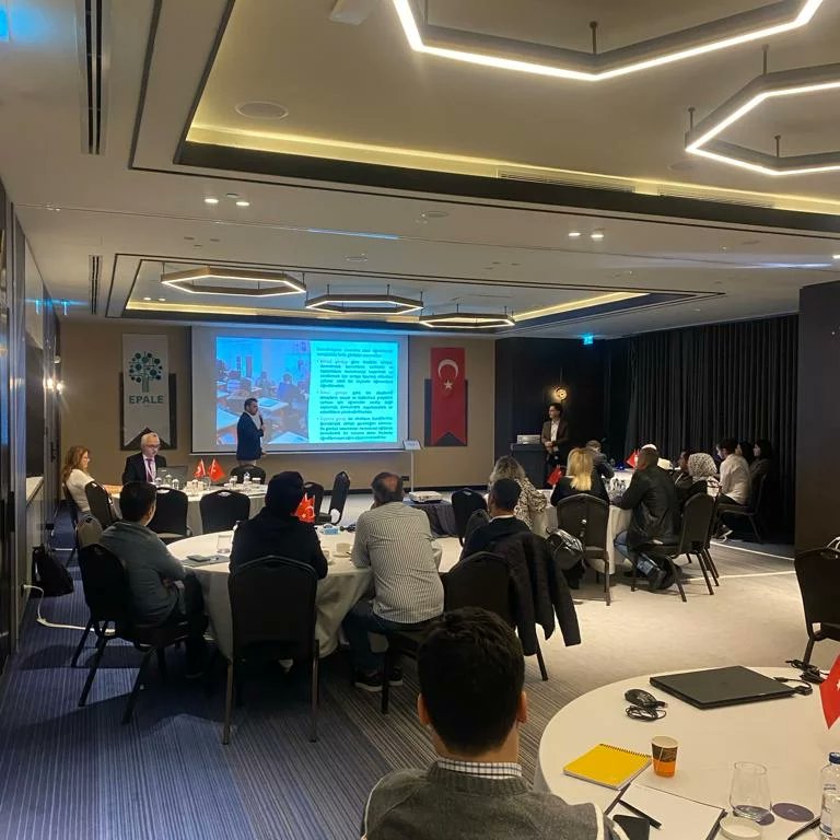 Avrupa Yetişkin Öğrenimi Gündemi İçin Elektronik Platform (EPALE) projesinin Güneydoğu Anadolu Bölgesi Kamp Programı, Şanlıurfa'da başladı.
#HayatBoyuYanınızdayız