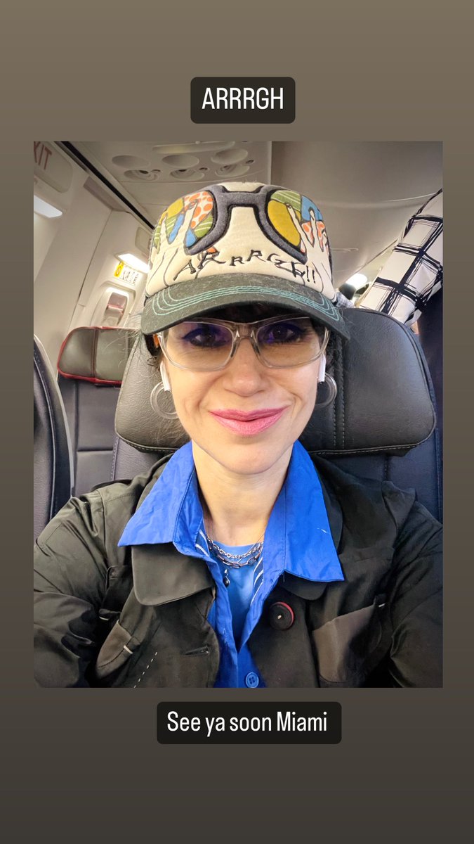 Carla Gannis tweet media