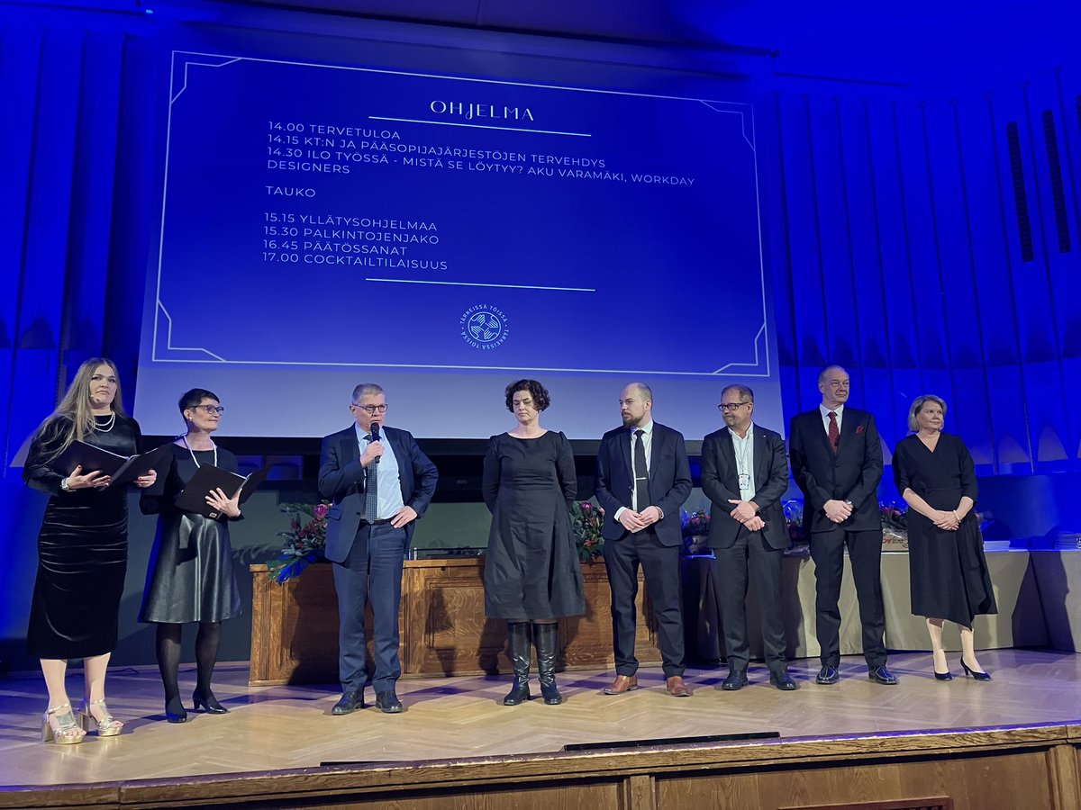 KTtyonantaja's tweet photo. KT ja kunta- ja hyvinvointialan pääsopijajärjestöt tukevat yhdessä työelämän kehittämistä ja haluavat tehdä näkyväksi julkisen sektorin tärkeää työtä @tarkeissatoissa #TärkeissäTöissä https://t.co/2A9SMcIaG1