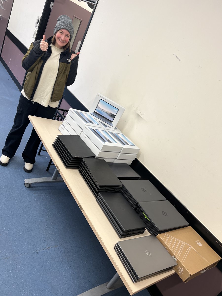 Huge thank you to the team at Xander Talent, our newest Power 2 Connect Key Supporter, for donating 50+ #devices. We're in the process of getting them #wiped and #updated, soon to be in the hands of #Wandsworth families to keep and use♻️💻💫