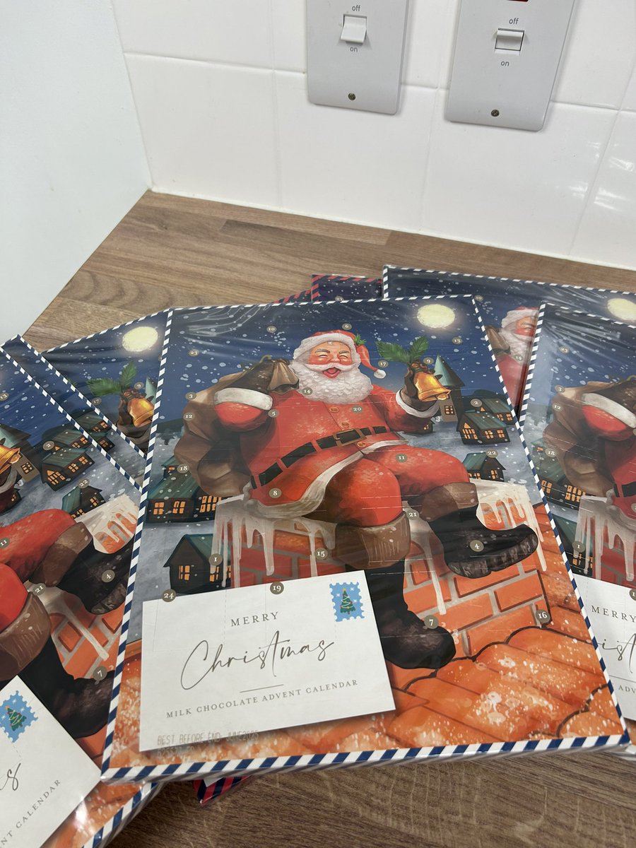 Huge thank you to Zoe our health and wellbeing worker, for picking up 22 advent calendars for our service users. A small gift from the therapy team 🎄✨