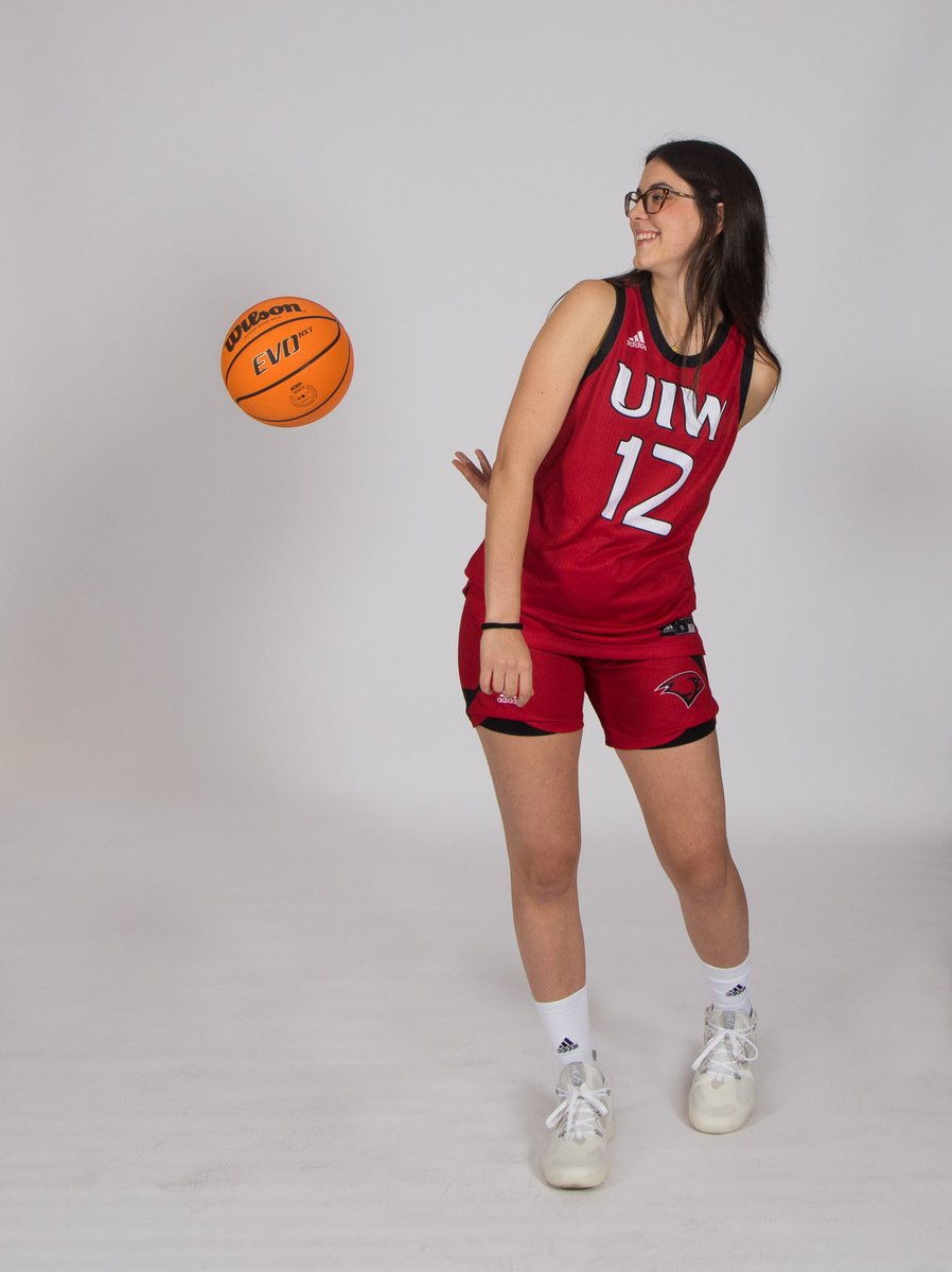EliteSportsESP's tweet photo. ⛹🏻‍♀️ Paloma Simón
🎓 Incarnate Word (SOPHOMORE)
🎯 10 puntos
💪 5 rebotes
🎁 4 asistencias
🏴‍☠️ 3 robos
😤 1 tapón 
⏰ 17 minutos

@palomasimonn 🔥 https://t.co/6dhaslxwCp
