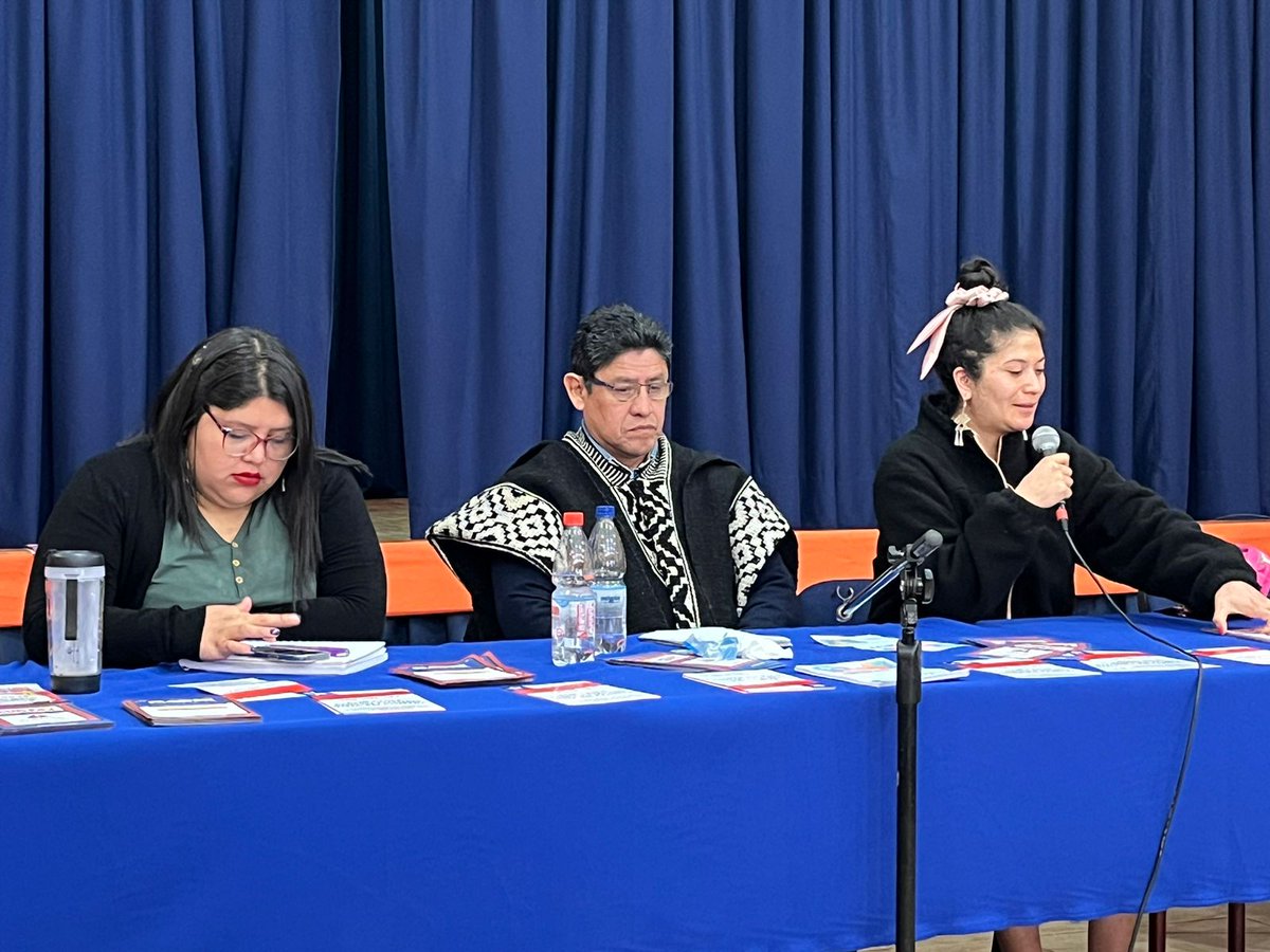 Gran alegría🤗la formación del comando #encontra de Nueva Imperial✊🏾

Gracias a los/as organizadores/as. 

Y a los/as asistentes en general. chaltumai <a href="/KinturayMelin/">Kinturay Melin Rapimán</a> <a href="/ericka_nanco/">Coca Ñanco Diputada ✴️🇨🇱</a> <a href="/JulioMarileo/">Julio Marileo</a>
