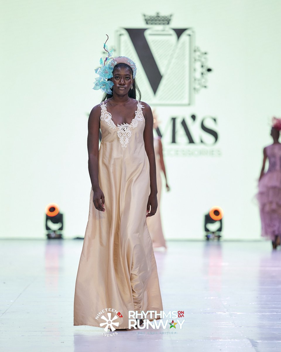 RODR_gh's tweet photo. 🌺👜 Bringing runway dreams to life, Velma Millinery &amp; Accessories turns every outfit into a fashion masterpiece. Because when it comes to style, details matter! 
#RODR23 #VelmaMasterpiece #FashionDetails https://t.co/p0LrRvVDrS