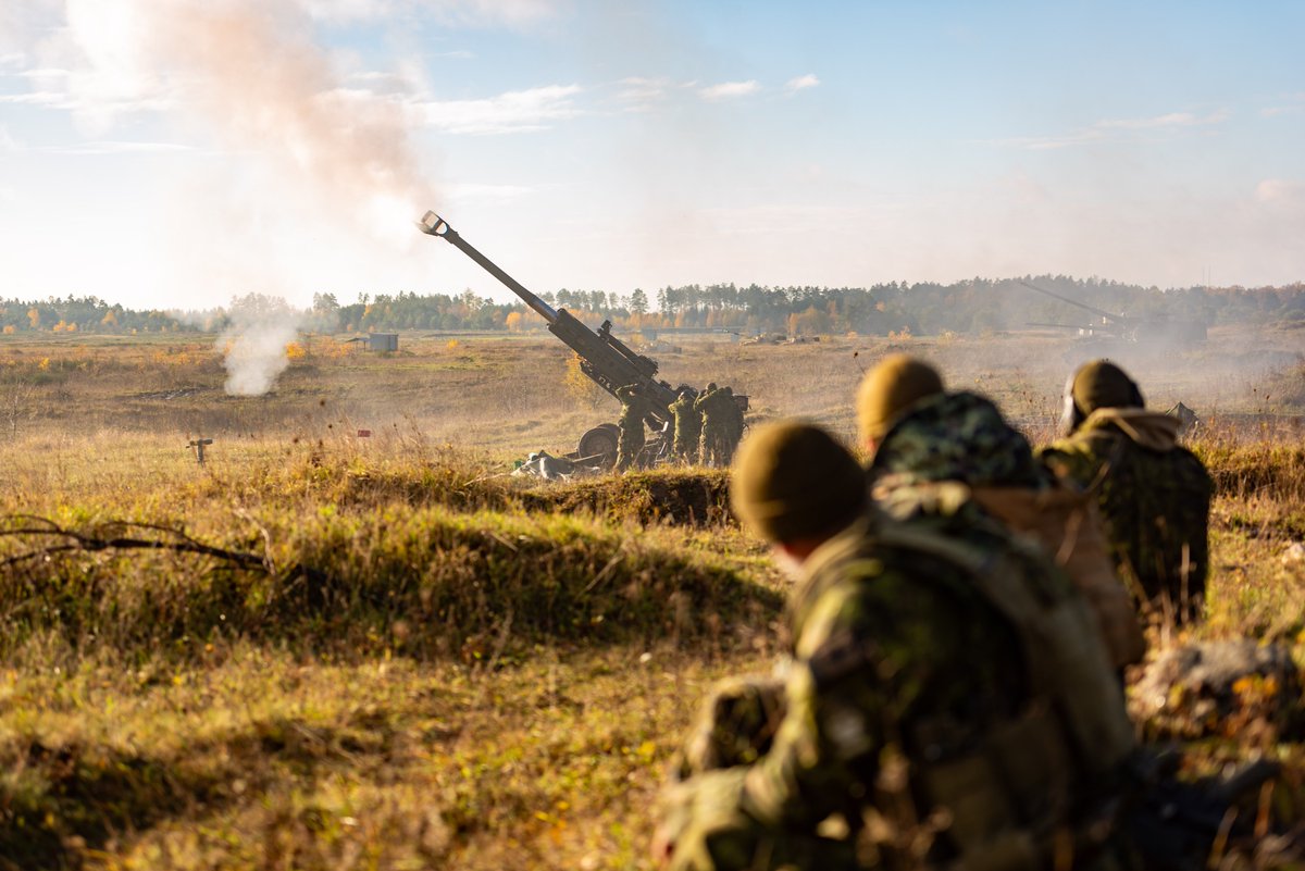 CanadianArmy's tweet image. 🔥💥 Happy St. Barbara's Day to our incredible Gunners, Combat Engineers, and Technicians! 🍁✨   

Today, we salute the unwavering spirit of those who excel in precision, skill, and dedication.