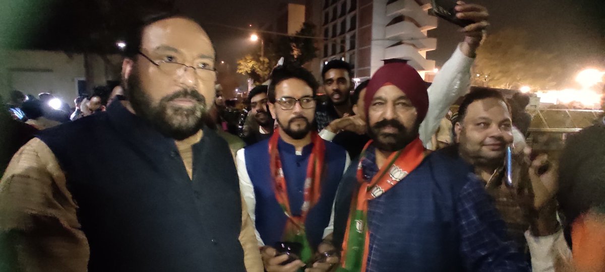 KuldeepVigBJP's tweet photo. राजस्थान मध्य प्रदेश छत्तीसगढ़ विधानसभा चुनाव में जीत पर  भाजपा राष्ट्रीय मुख्यालय पर विजय उत्सव |

#rajasthanelection2023 #MadhyaPradeshElections #chattisgarh

@ianuragthakur @mssirsa https://t.co/OydtHVshYD