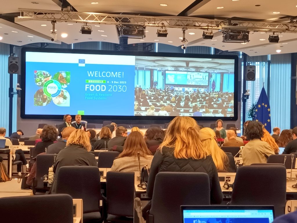 Sesión plenaria @ComisionEuropea #Bruselas #FOOD2030 #sistemasalimentarios #sostenibilidad #medioambiente #investigación #innovación @esFIAB