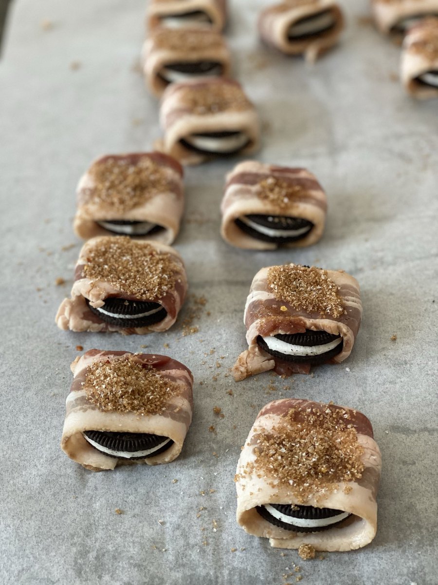 rescue_52's tweet photo. @PrestonSteve933 my recent cookie go to - bacon wrapped Oreos https://t.co/NpovMb1C9p