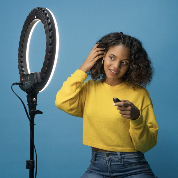 streamplify's tweet photo. Light 14 with 4 color temperature modes to perfectly complement your setup and your outfit.
#Streamplify #Light4 #TemperatureModes https://t.co/0fsJnziTCS