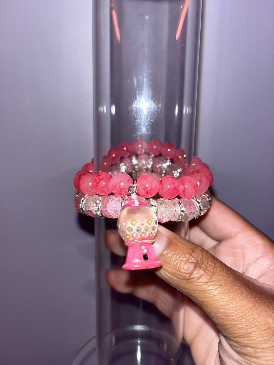 KaliiKosmetics's tweet photo. Bead orders😻❄️>>> Shop today at https://t.co/IGVkuIT02V🎄🤍❄️ #kaliikosmetics #beadedbracelet #stockingstuffers #freeshipping https://t.co/CZ1wL3ZbqU