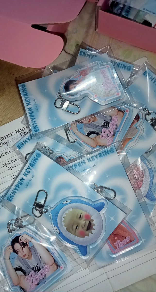 maiyii_i's tweet photo. #meils |  #sunthoughts

Hi ate @s_hooniecart !! Me againnn. Dumating na uli pinagawa ko BWJSBSHBSHSHSHS thank you saurrr much sa paggawa huhu soaperr gandaa niya and bagay na bagay sa keyrings ko🥹 https://t.co/wfbvmAuw13