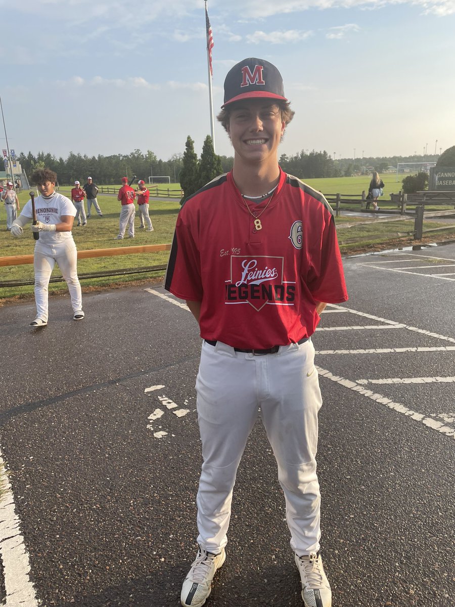joezydowsky's tweet photo. Happy 17th birthday AJ! https://t.co/4R8MHBRHNz