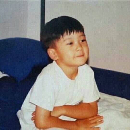 nct_menfess's tweet image. nct! Ayo spill poto bias kalian waktu kecil…