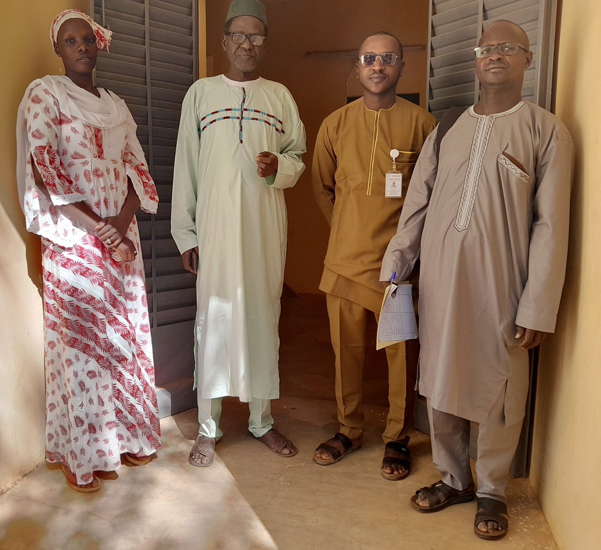 CinqMuhammad's tweet image. Rencontres d’infos sur le #PCRSS, les comités de dév. villageois; de gestion de plaintes à #Sofara (com. de #FAKALA) avec le sous préfet, la mairie, les services techniques afférents au projet et la coordination des autorités traditionnelles . 

#worldbank #imadel #liptako