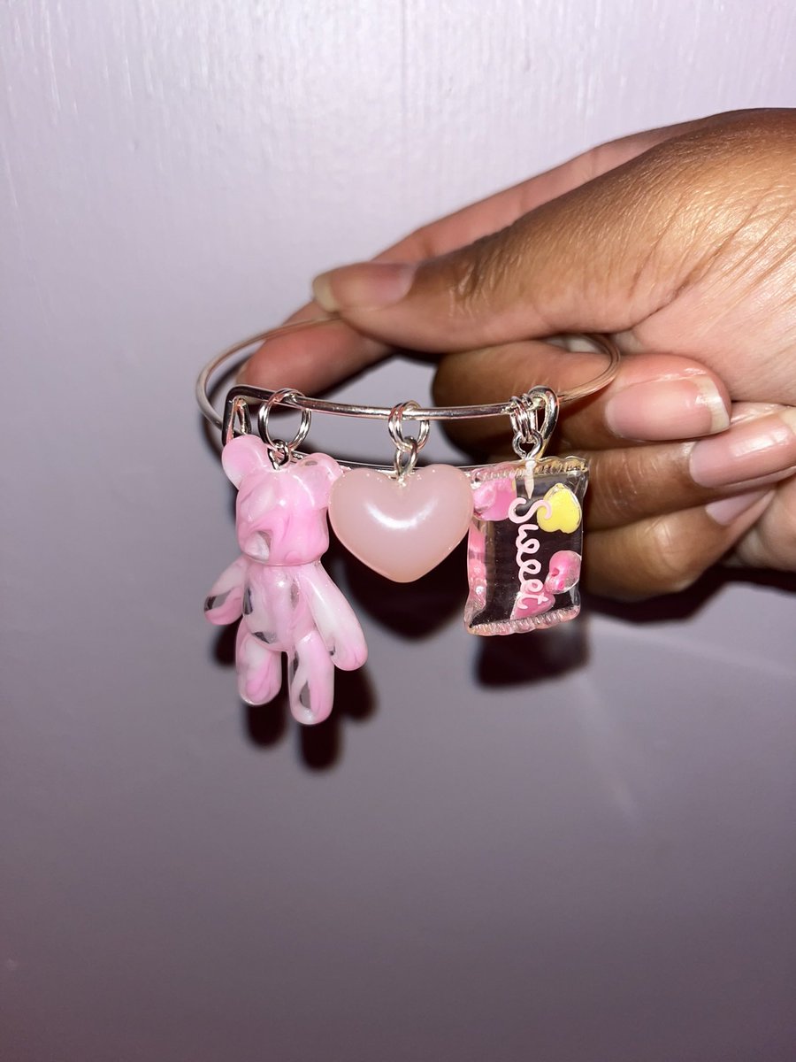 KaliiKosmetics's tweet photo. New bangle drops are THE best!😻 Free shipping for all orders over $10! 4/14 released! Shop https://t.co/PZhpBijBqh🎄🤍❄️ #KaliiKosmetics #bangles #jewelry #jewelrysellers #StockingStuffer https://t.co/8V3p4u3HYx