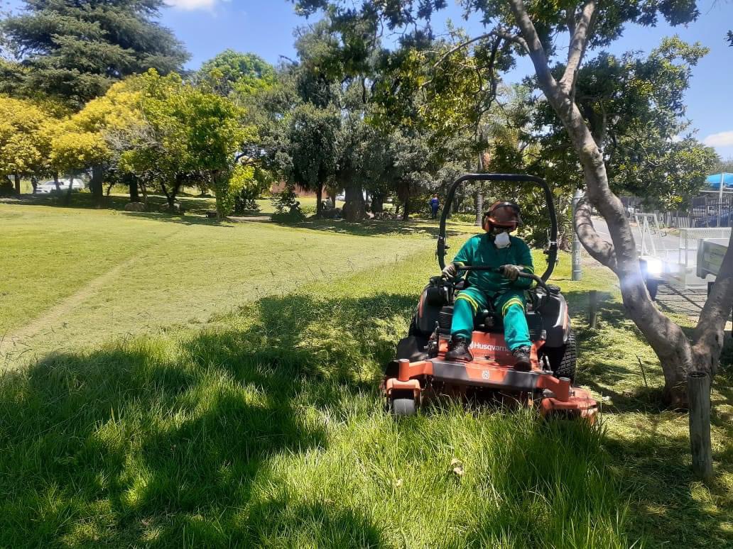 JoburgParksZoo tweet media