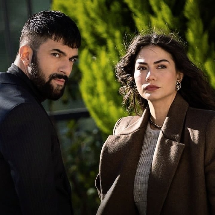 Estoy emocionada ☺️ Tahir le pidió un bb a Farah 😌
Maşallah 🙌🏻🧿
Ya sabemos que sus deseos de ser padre traspasan las pantallas🤭
Quien no querría tener un bb contigo niñoooooo😅
"El hombre perfecto" como le dijo Farah ☕😎

#DemetÖzdemir #EnginAkyürek #AdimFarah #fahir