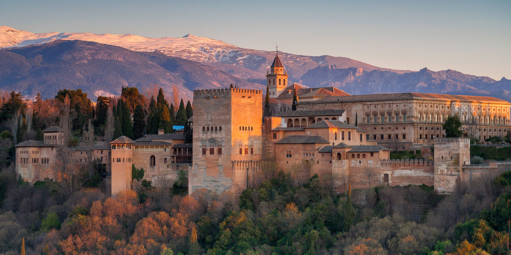 Si quieres explorar #Granada, te recomendamos la bella #RutadelosNazaríes... 🤗

Empieza en #NavasdeTolosa y te lleva por toda la historia de la época nazarí en la región... 😮 ¿Te atreves a hacerla? ⬇️

👉 bit.ly/3Sx6OHu

#VisitSpain #SpainRoutes @viveandalucia