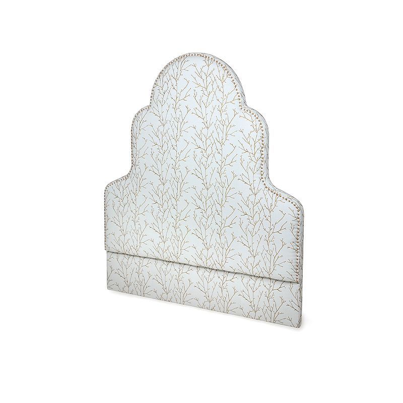 25Circus's tweet photo. The metallic thread details make this headboard a showstopper.
.
.
.
.
#fabulousheadboard #luxuryfurniture #metalicthread #interiorwonders #luxuryfurniture #bespokefurniture #whitedecor #studs #interior1234 #interiordesignlondon #interiordesignideas #interiorescapism https://t.co/2LsiYqDOsE