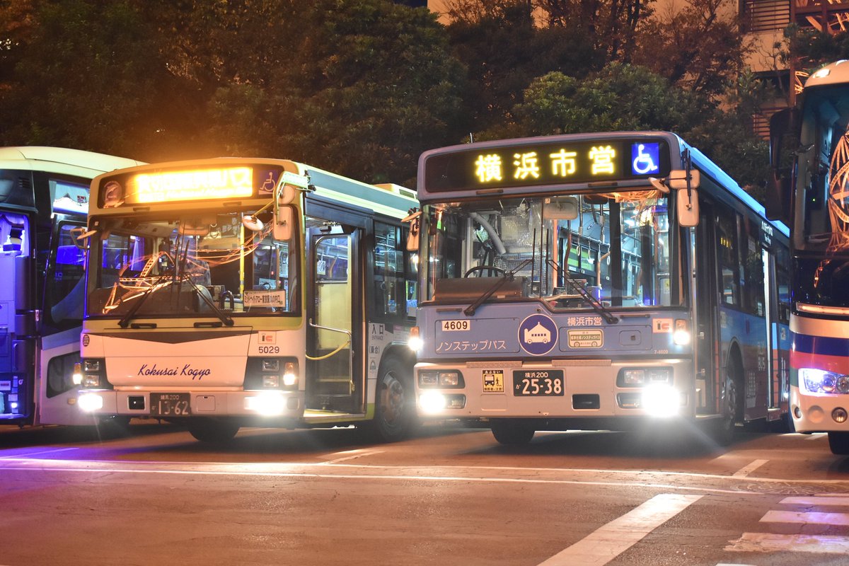 5931Hr's tweet photo. 2023/12/3

国際興業バス
5029号車（池袋）

ご縁があり、国際興業ラストの5000番台を起用した貸切に参加させていただきました。道中ではまさかのコラボも実現笑。主催者様、関係者の方々ありがとうございました。
 #ミッドナイトアロー東京駅丸の内口 https://t.co/tgtsJVE98C