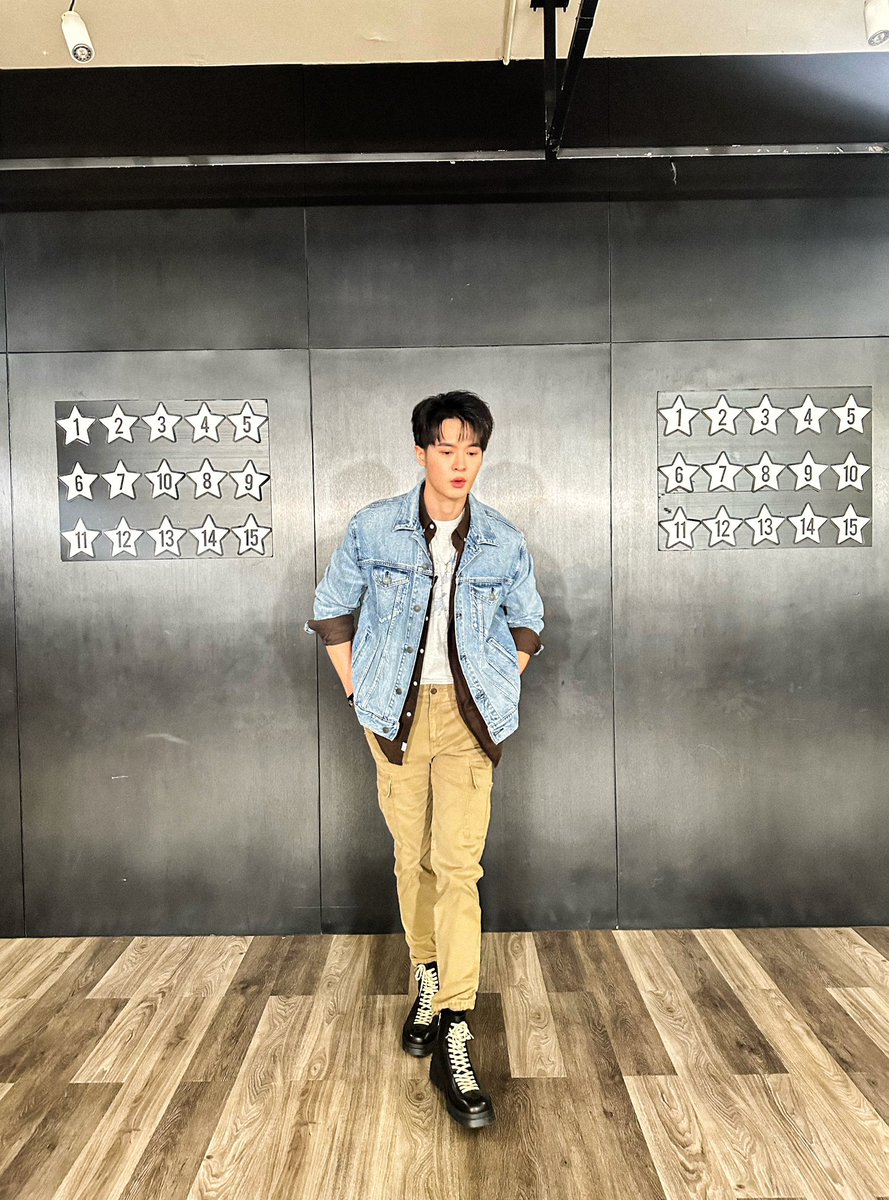 bbil1ypn's tweet image. ไอ้หมอนข้างเป็นคนกดชัตเตอร์ให้ครับ📸 Cr . @babe_in_ 
#bbil1ypn #star1ight 
#TheSignลางสังหรณ์