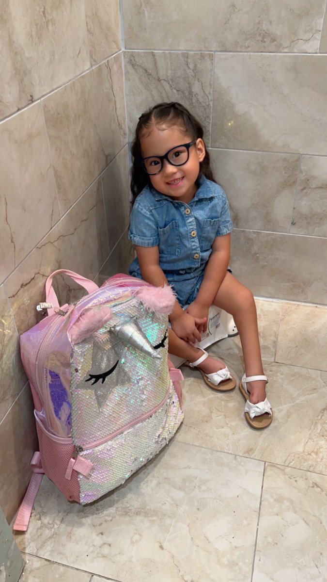 yasminnnnnl2's tweet image. my girls 🫶🏼🫶🏼🫶🏼