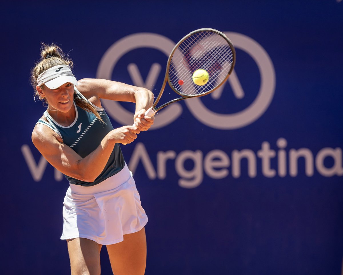 ¡Qué gran semana de tenis femenino se vivió en Argentina! 🇦🇷 🎾 El @ArgentinaOpen trajo el mejor tenis del mundo al país y tuvo a @LourdesCarle como una de sus grandes protagonistas con el título en dobles y siendo finalista en singles👏 🏆 Laura Pigossi 🇧🇷 📸 Arg Open