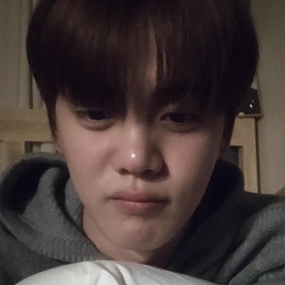 simcheongee's tweet photo. 요줸쮀.. 너무 심했잖아....
                                                              느에??
너, 무심했잖아....
                                                             머예여 https://t.co/sxvgxXlWih