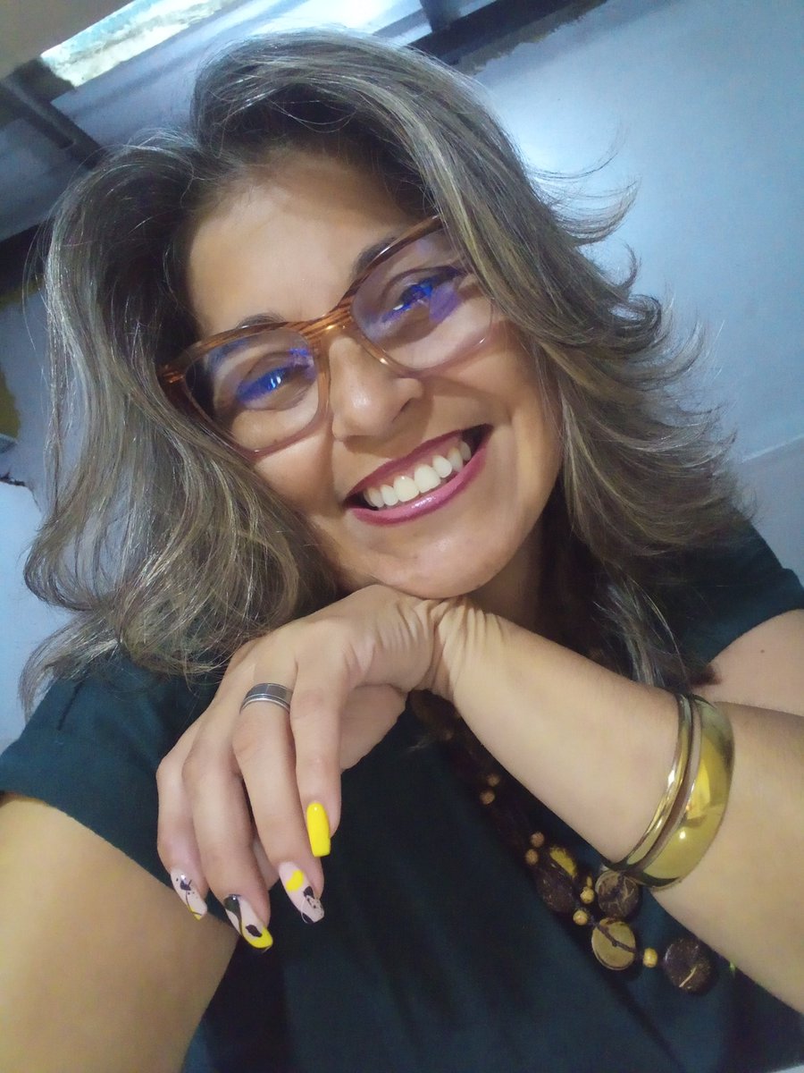 Buenos Días💙𝕏
Nuevo Lunes,nuevas metas, nuevas bendiciones,nuevas oportunidades...sonrie sin explicación y utiliza esa sonrisa para cambiar tu entorno,pero no dejes q el entorno cambie tu sonrisa...
Asi q mi lunes lo vivo así con ésta sonrisa a flor de piel
Vamos por un café☕