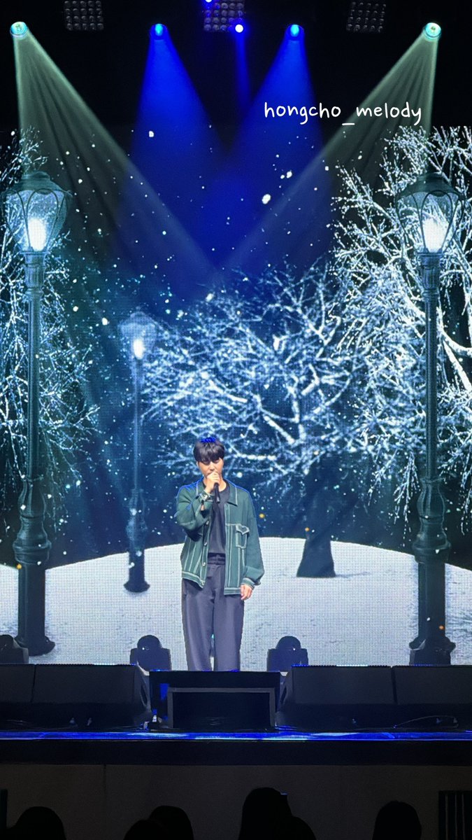 iamsady's tweet photo. #양세종💕
-
핀조명 무슨일🥰🥰
-
#건또건행 #우리다시여기 #새번째팬미팅
#너무좋다❤️ #오랫만이야 https://t.co/2n7D0jZ8Mu