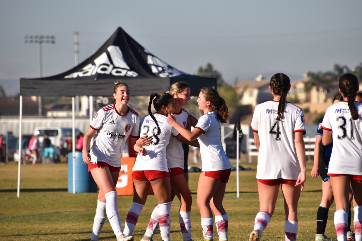 Chicago FC United GA 05/06 (@chicagofcuga06) on Twitter photo We finish #GAWinter 3-0!
Thank you to all of the coaches who bravely endured the sunshine to watch us play! 🌝🌴
Thank you to <a href="/GAcademyLeague/">Girls Academy</a> for another great event!
<a href="/ChicagoFCUnited/">Chicago FC United</a>
<a href="/ImYouthSoccer/">ECNL/GA/Recruiting/College Soccer</a>
<a href="/ImCollegeSoccer/">College Soccer Truth ™</a>
<a href="/PrepSoccer/">Prep Soccer ⚽️</a> We finish #GAWinter 3-0!
Thank you to all of the coaches who bravely endured the sunshine to watch us play! 🌝🌴
Thank you to <a href="/GAcademyLeague/">Girls Academy</a> for another great event!
<a href="/ChicagoFCUnited/">Chicago FC United</a>
<a href="/ImYouthSoccer/">ECNL/GA/Recruiting/College Soccer</a>
<a href="/ImCollegeSoccer/">College Soccer Truth ™</a>
<a href="/PrepSoccer/">Prep Soccer ⚽️</a>