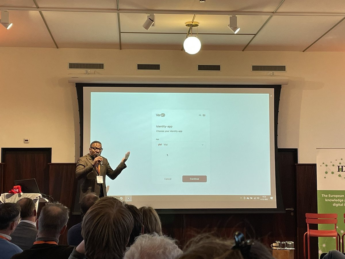 Ver.id deed zijn pits tijdens de IDnext event voor the IDnext award, zoals je ziet integreert Ver.id Yivi #idn23 #IDnext2023